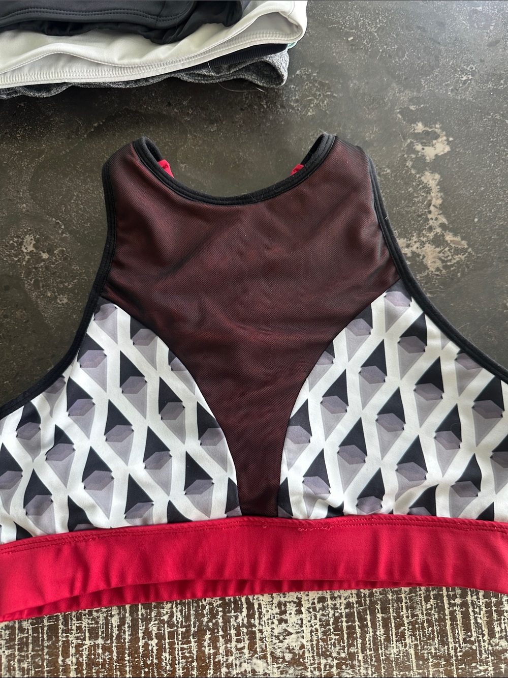 CHESTEE SPORTS BRA